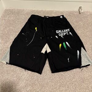 MENS GALLERY DEPT GRAPHIC SHORTS